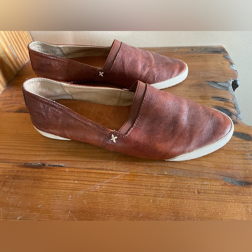 Frye brown leather flats size 7